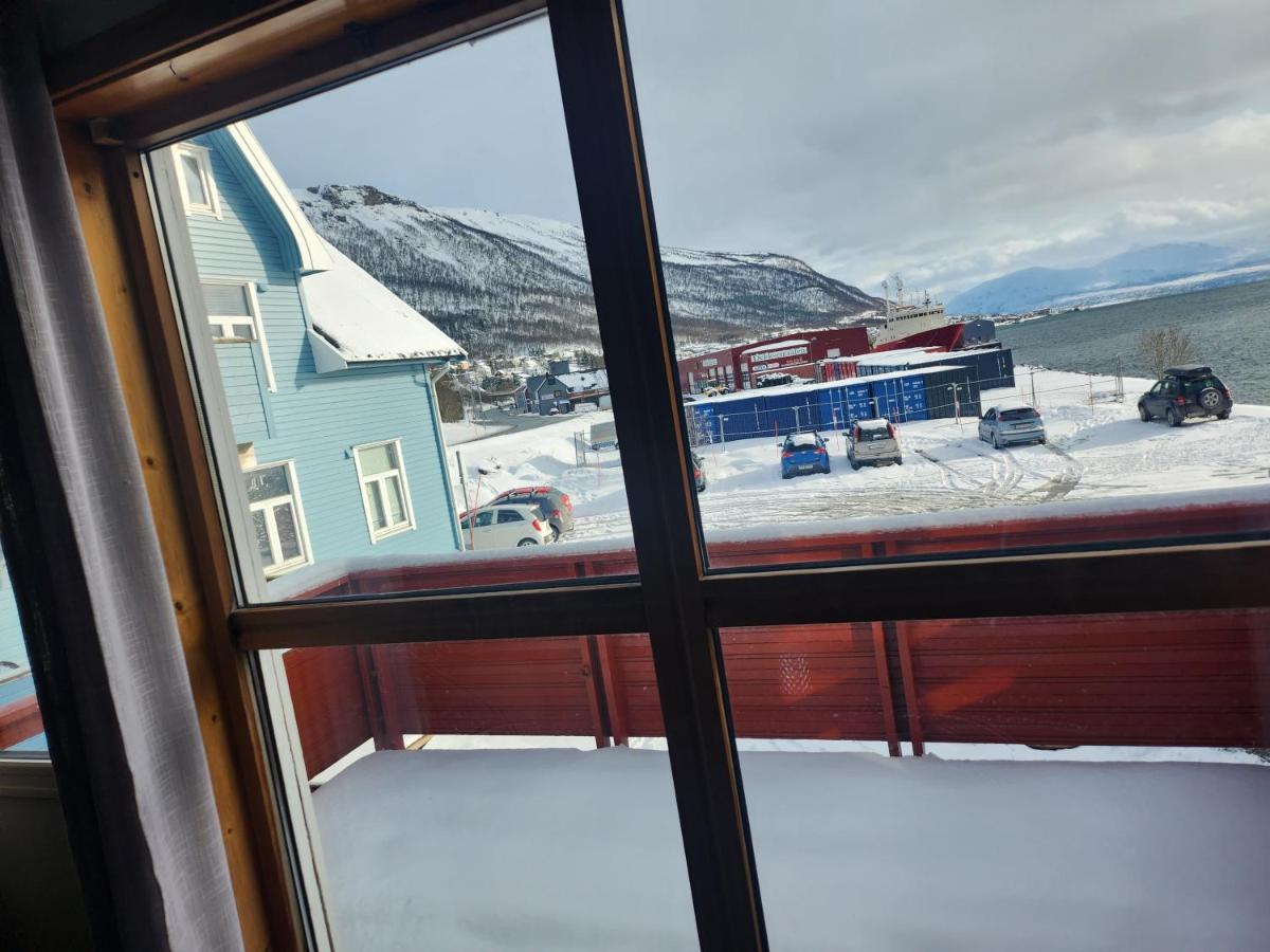 Apartment By The Lakeside Tromsø Exterior foto